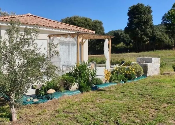 Piazzola Villa Petreto-Bicchisano